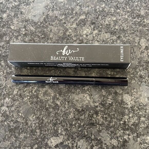 Beauty Vault Felt Tip Eyeliner in Black long wearing, waterproof clean lines new - Picture 4 of 4